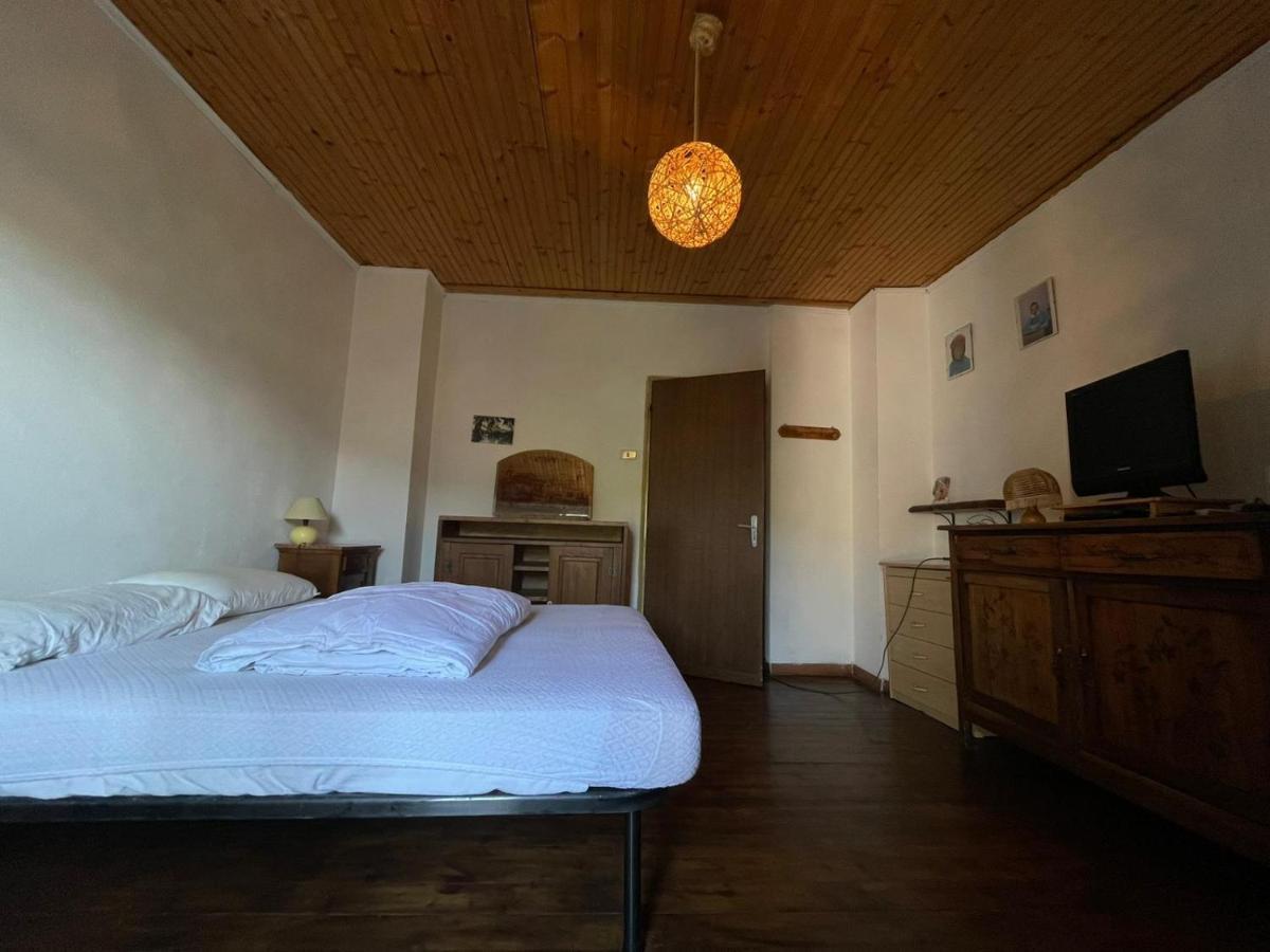 Casa Vacanza Pegrini Nel Centro Storico Di Gavi Exterior photo